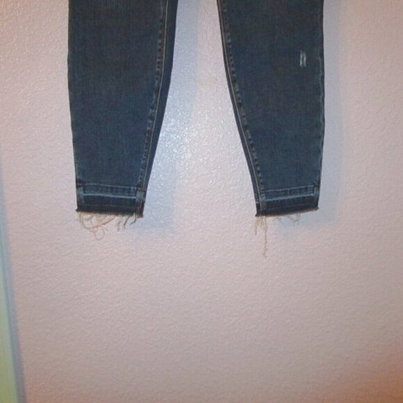 Spanx Ankle Legging Jeans Size M Pockets Pull On Stretch Distressed 20203R EUC - Picture 6 of 12